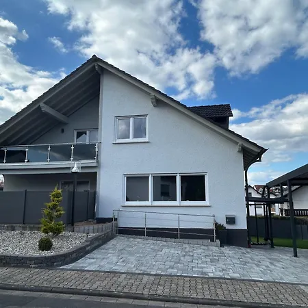 M Voll Moebliert بيت للعطل Schaafheim